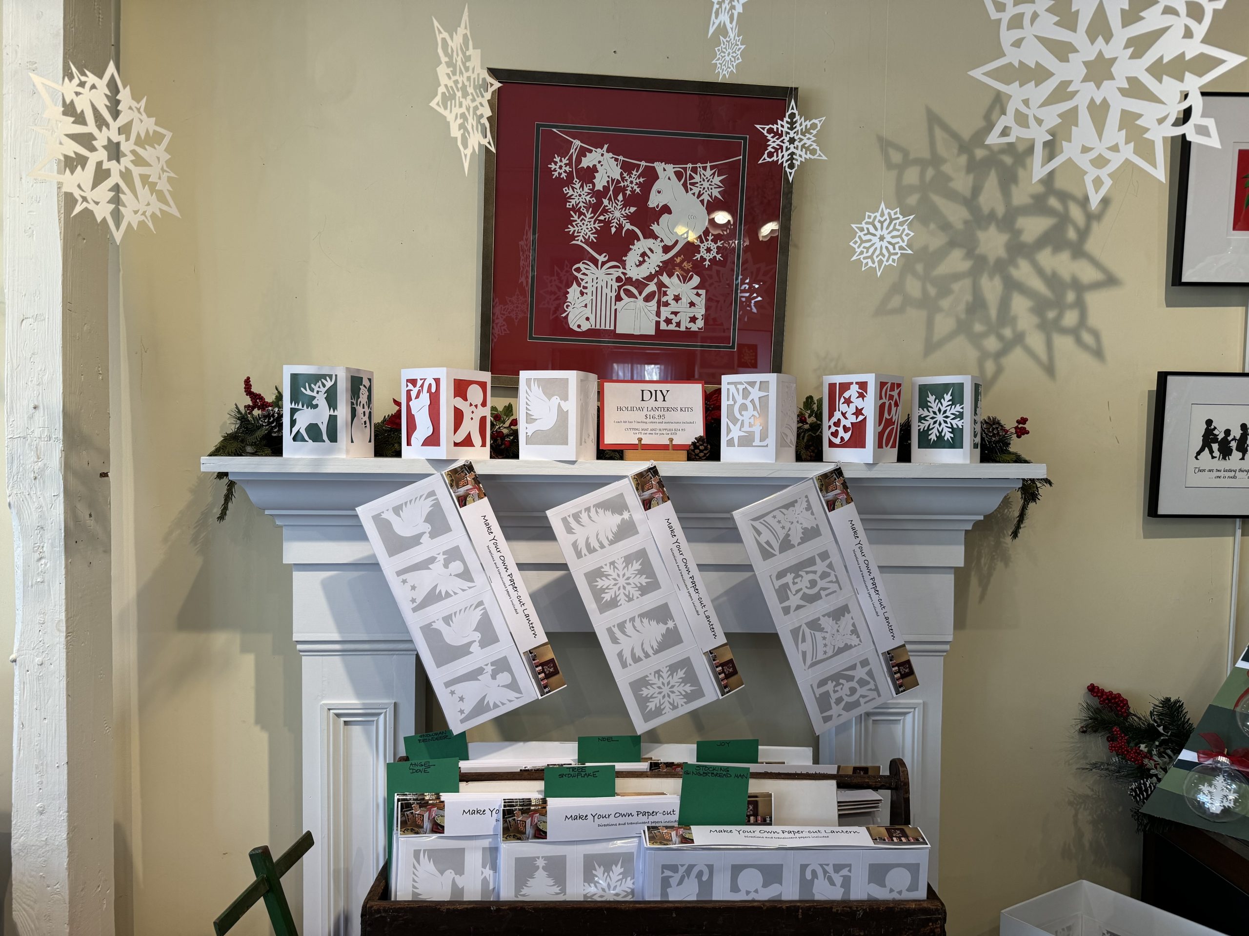 Make your own HOLIDAY LANTERN KITS